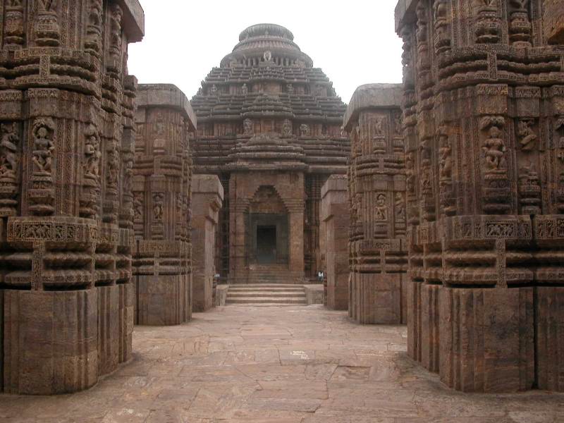 କୋଣାର୍କ ସୂର୍ଯ୍ୟ ମନ୍ଦିର